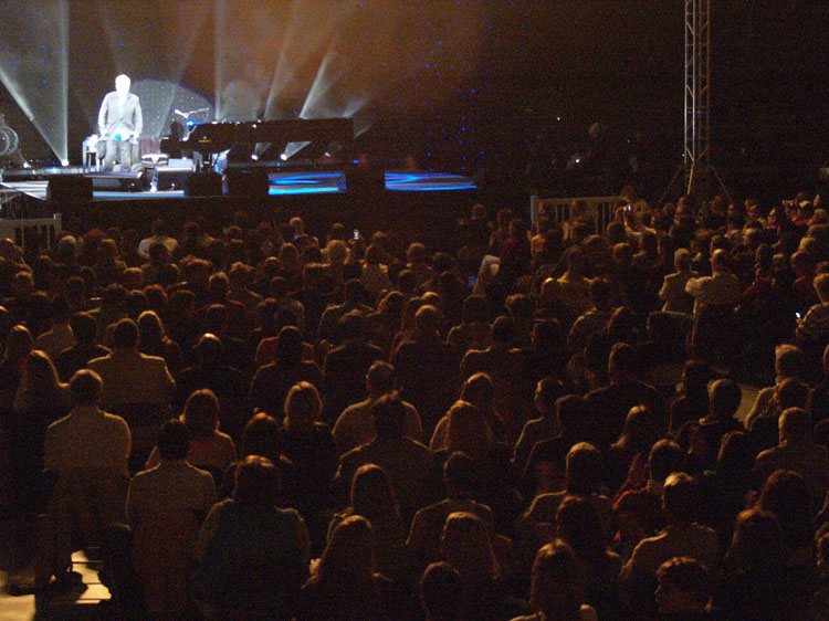 Elton John Laramie Wyoming