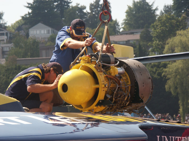 Unlimited hydroplane gas turbine engine