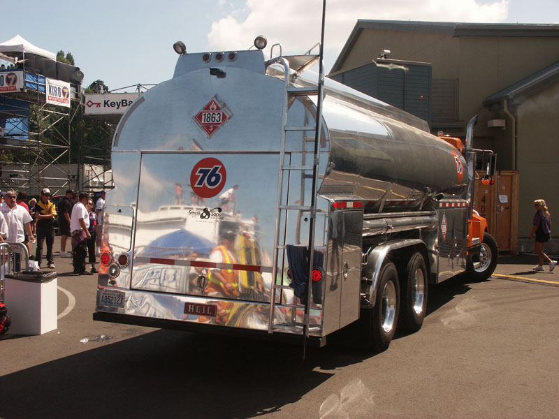 Unocal 76 fuel tanker truck