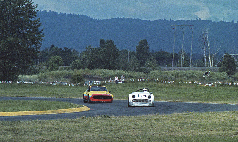 E Production Triumph TR3 Alfa Junior Zagato